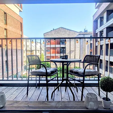 Kaszmir Sky By Vistula River 아파트 크라쿠프